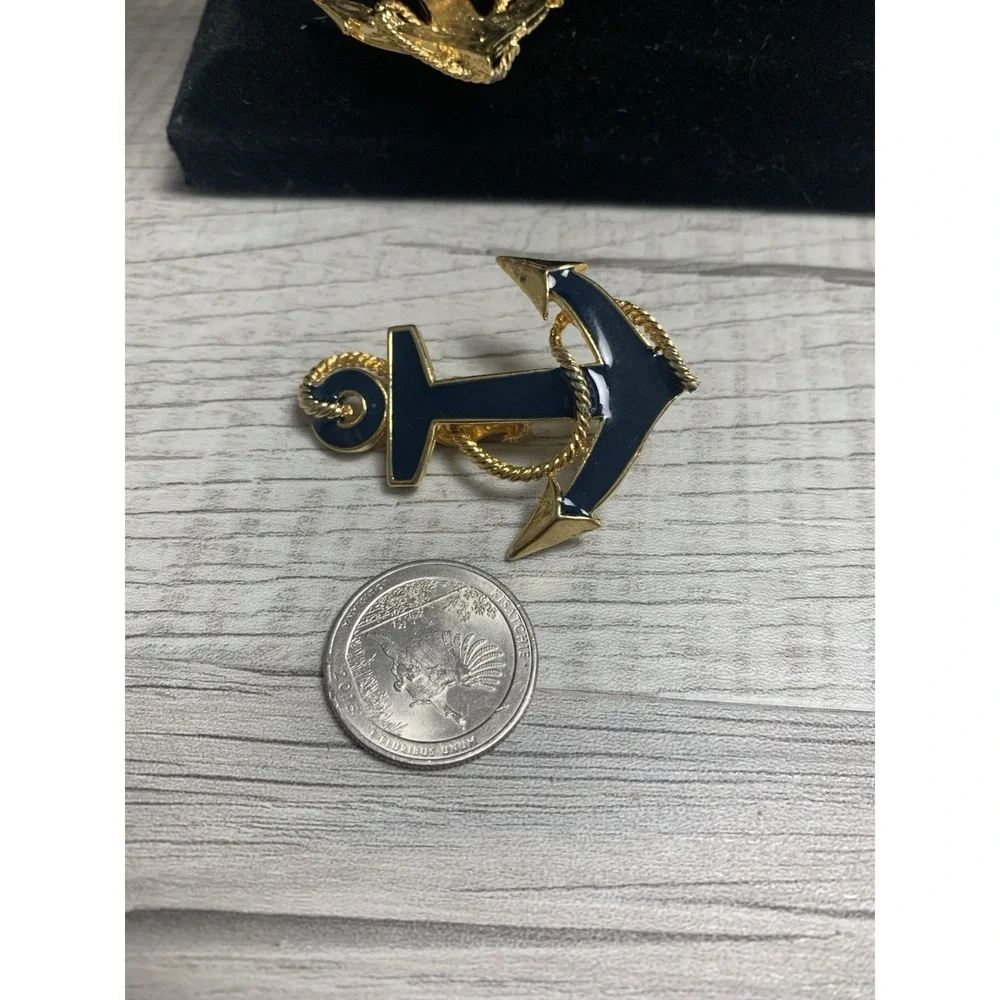 Earrings‎ Blue  Enamel Clip On Gold Tone Rope Around Anchor Sea Nautical Captain